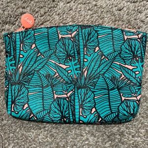 Makeup pouch